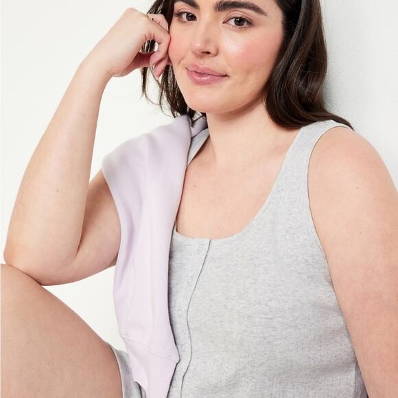 Old Navy light heather gray Knit Henley Romper - Picture 4 of 14